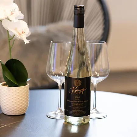 Fewomo, Moselsky, Stilvolle Dachgeschoss-ferienwohnung Mit Charme Fuer 6 Personen *