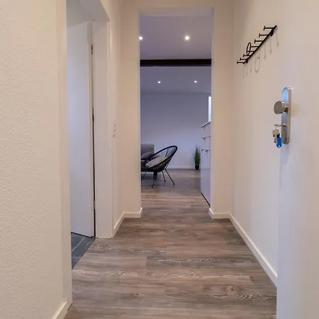 Lejlighed Fewomo, Moselsky, Stilvolle Dachgeschoss-ferienwohnung Mit Charme Fuer 6 Personen *