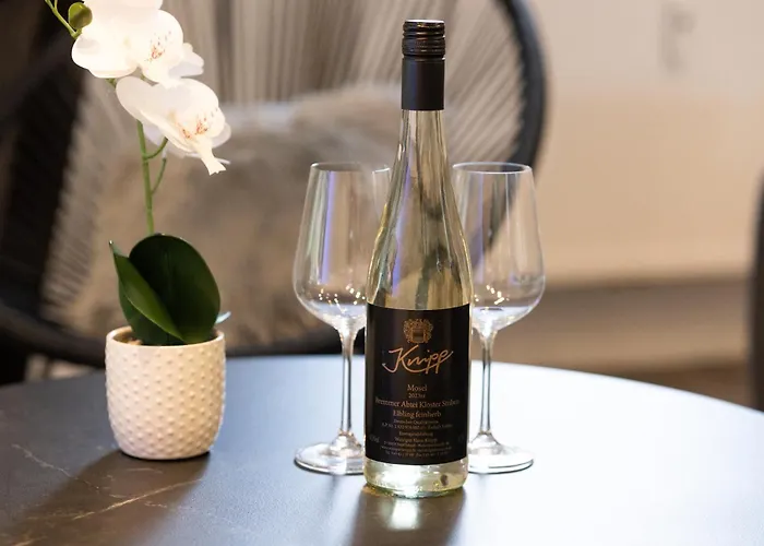 Fewomo, Moselsky, Stilvolle Dachgeschoss-ferienwohnung Mit Charme Fuer 6 Personen *