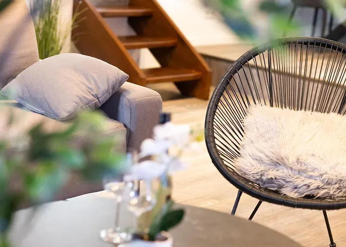 Fewomo, Moselsky, Stilvolle Dachgeschoss-ferienwohnung Mit Charme Fuer 6 Personen