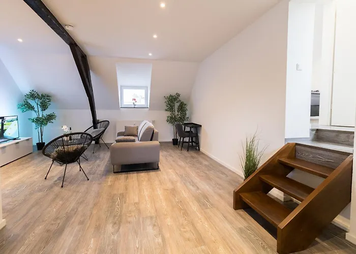 アパート Fewomo, Moselsky, Stilvolle Dachgeschoss-ferienwohnung Mit Charme Fuer 6 Personen *